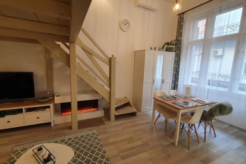 A Nice Apartment In The Heart Of Budapest. Экстерьер фото